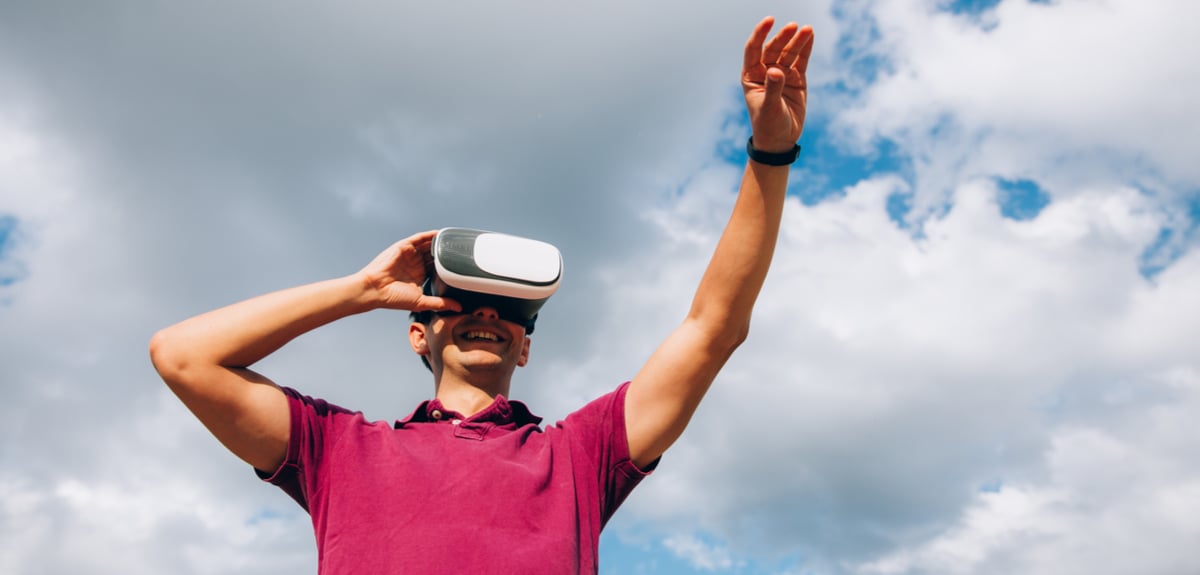 Virtual reality used to treat fear of heights University of Oxford